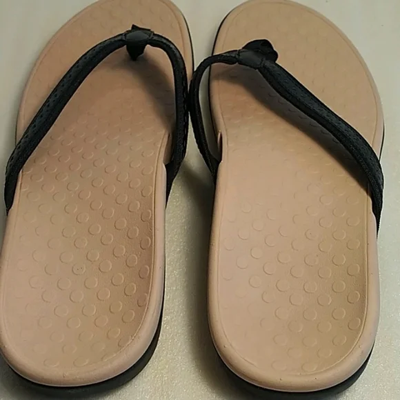 Vionic Black and Tan Women's Sandals - Picture 6 of 9